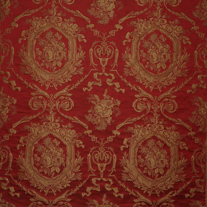 Patterned satin fabric
